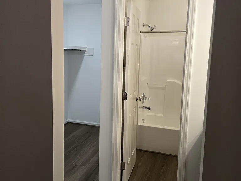 3703 Southborough Rd #3H — Photo 9