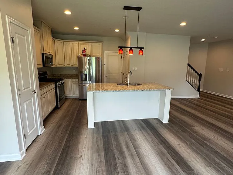 2026 Connecticut Ln — Photo 14