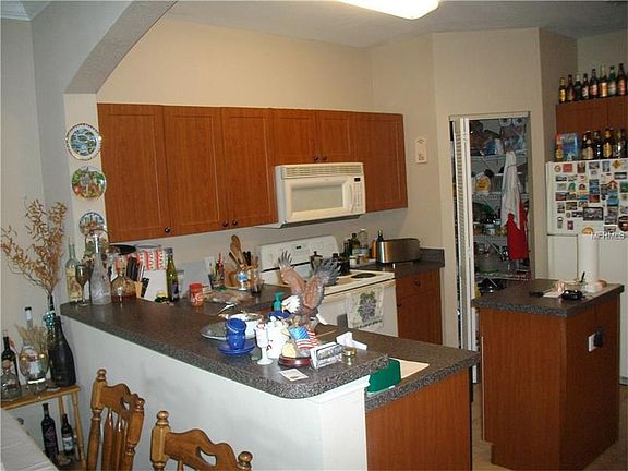 4th image of 2250 Portofino Pl #30231