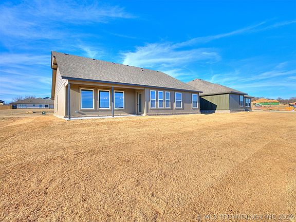 3rd image of 7510 E 90th Pl