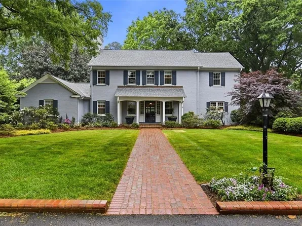 756 N Pine Valley Rd, Winston Salem, NC 27106