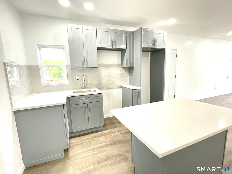 32 Lester St #2 — Photo 7