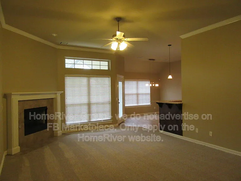 1012 W Fargo Ln — Photo 3
