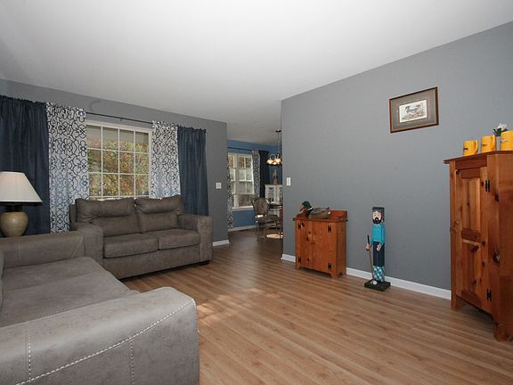 2nd image of 1071 N Village Dr Unit 2