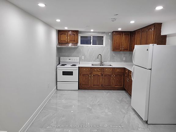 2nd image of 15 Nancy McCredie Dr