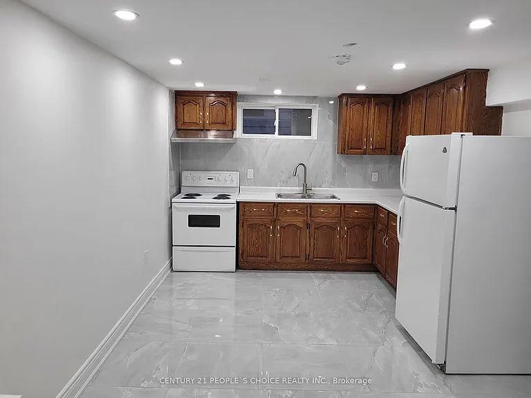 15 Nancy McCredie Dr #MAIN — Photo 2