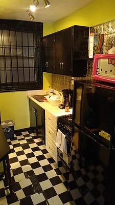 Rented by Downtown Mgt & Realty LLC | media 12