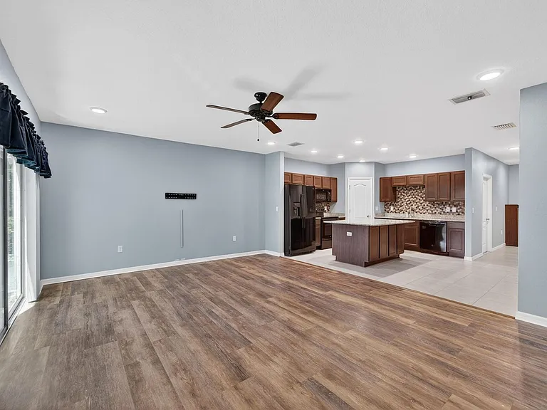 3842 Hampstead Ln — Photo 23