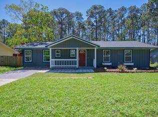902 Meadow Ln, Fort Walton Beach, FL 32547
