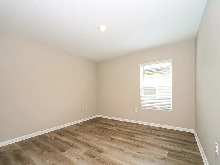86106 Railway Pl — Photo 12
