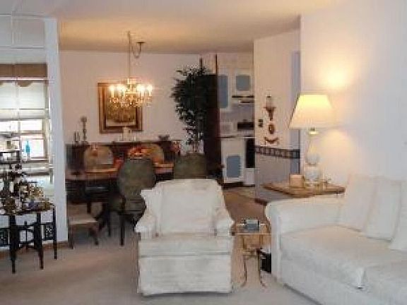 5th image of 450 W Downer Pl APT 3D