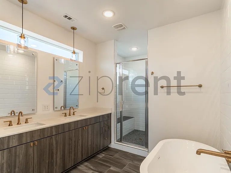 2624 Metcalfe Rd #17 — Photo 9