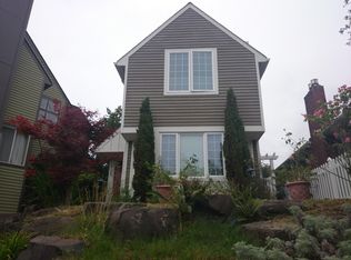 2120 44th Ave SW, Seattle, WA 98116