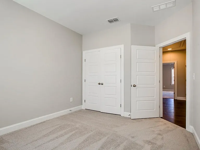 2044 Rockledge Rd NE — Photo 17