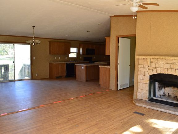 4th image of 24223 Spencer Blvd