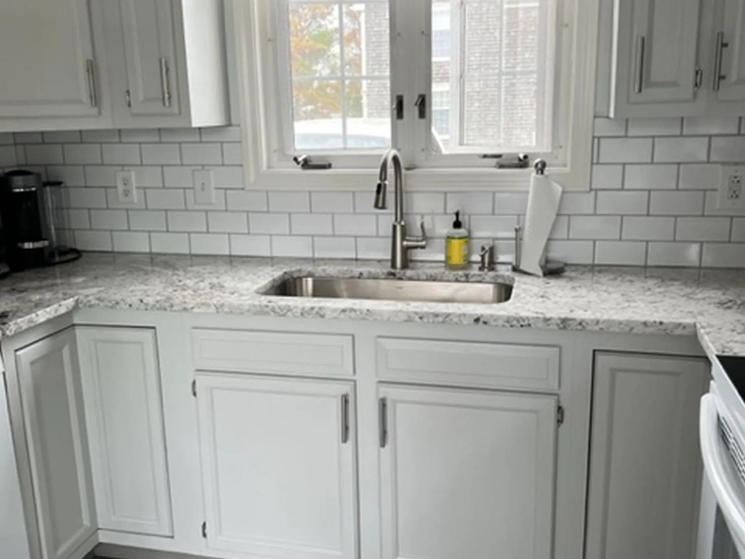 3 bed, 1408 sqft, $2,500 — Photo 3