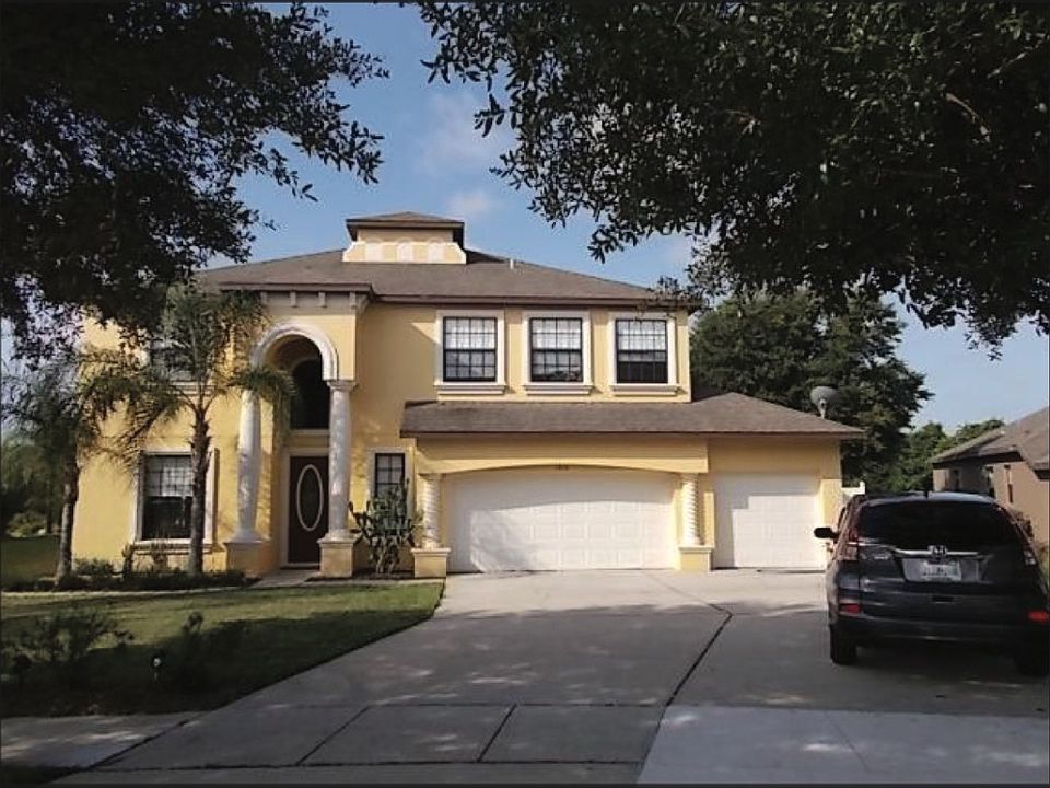 1st image of 1910 Golf Oak Dr