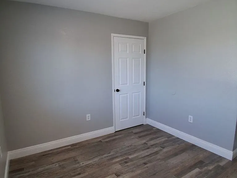 1452 S. College Ave — Photo 18