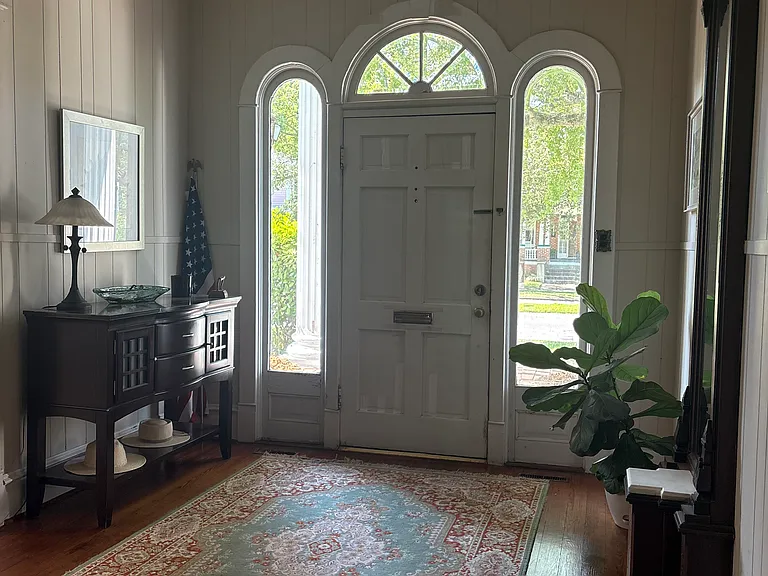 1522 Spencer Ave — Photo 17