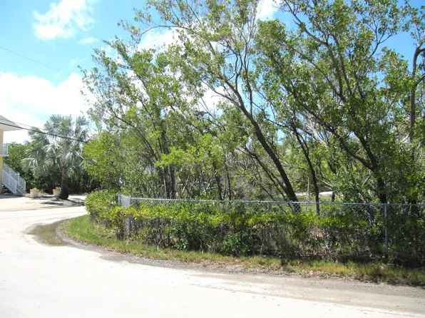 44 N Blackwater Ln, Key Largo, FL 33037