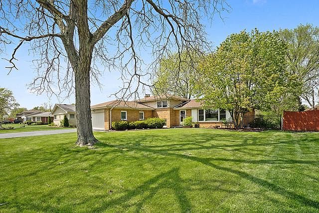 1st image of 6106 W 127th Pl