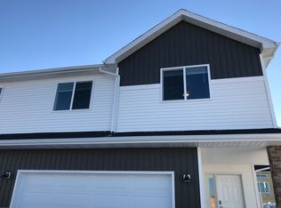2164 Allison Ln W, West Fargo, ND 58078