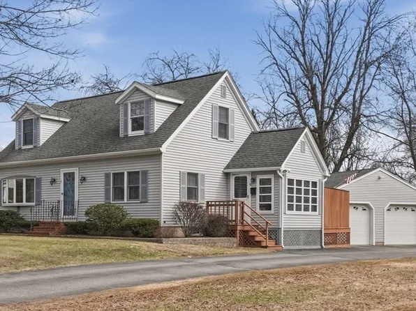 11 Mudnock Rd, Salisbury, MA 01952