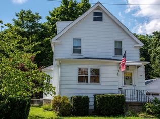 32 Benefit St, Attleboro, MA 02703
