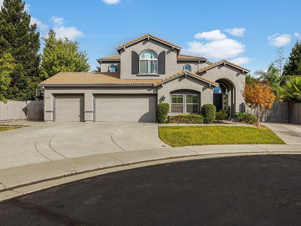 1st image of 216 Eucalyptus Ct