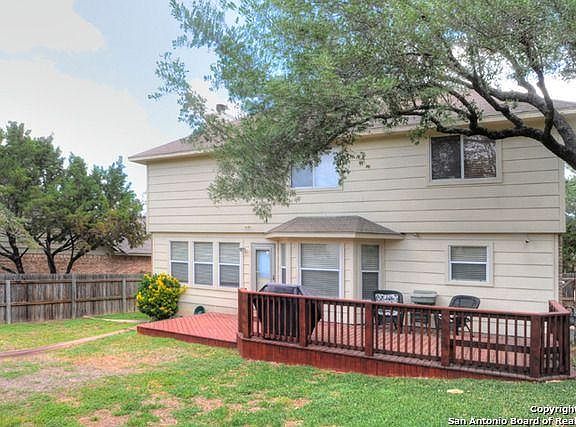 2nd image of 15723 Knollcliff