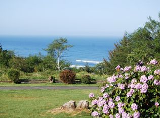 656 Ferncrest Rd, Trinidad, CA 95570