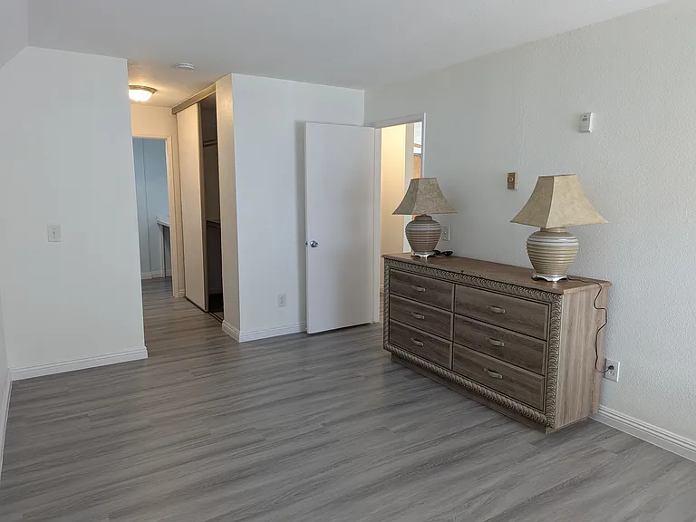 8308 Regents Rd #1E — Photo 9