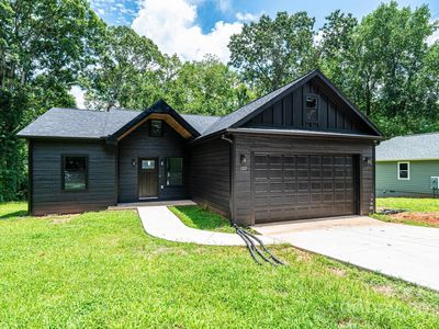 122 39th Avenue Ct NW, Hickory, NC, 28601