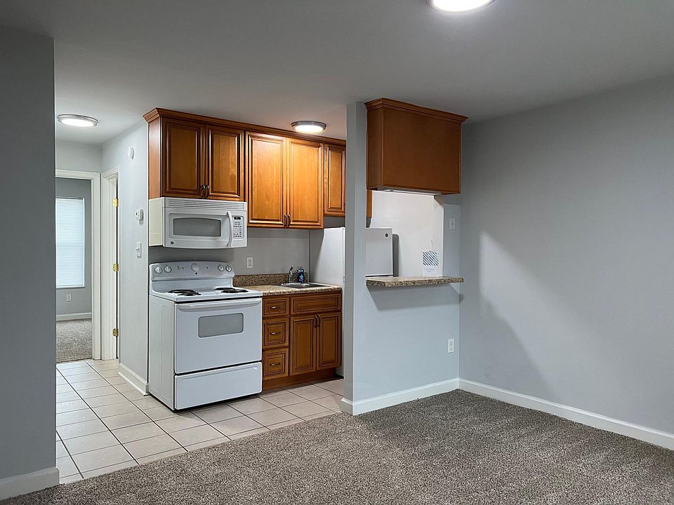 1st image of 1711 N King St #8