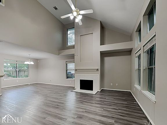 4th image of 5206 Hill Timbers Dr