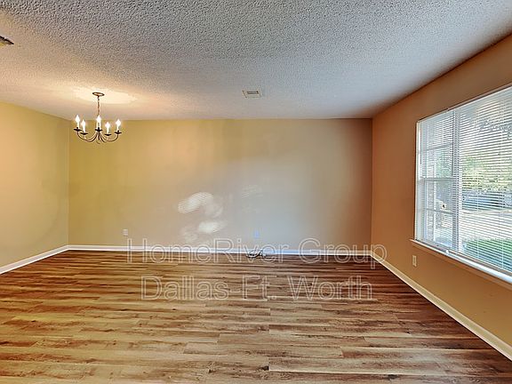 4th image of 8550 Bretshire Dr