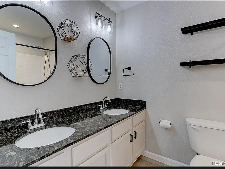 12794 Ivy St — Photo 11