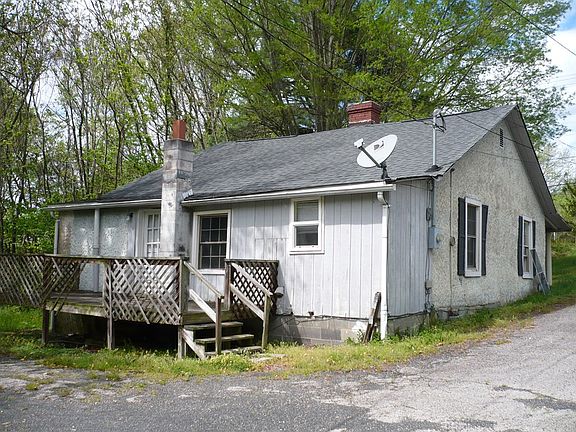 2nd image of 921 Westover Dr