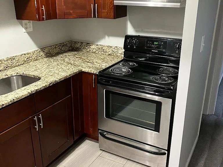 Valley York Apartments — Photo 50