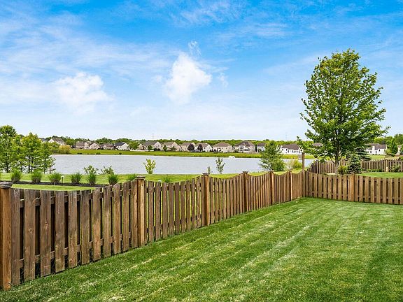 4th image of 116 Coffeetree Ct