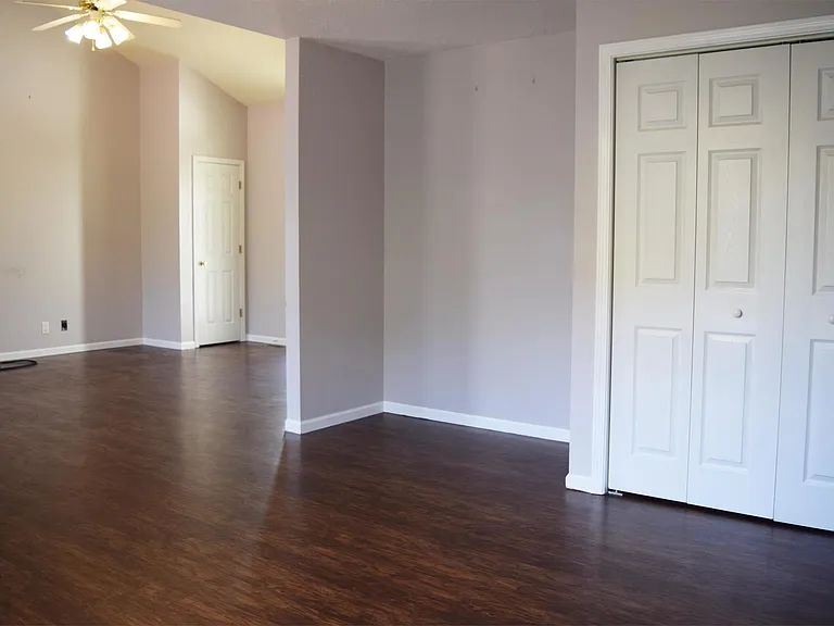 131 Hickory Valley Rd — Photo 8