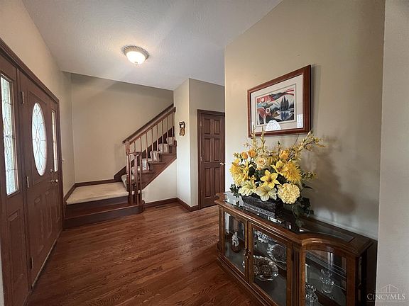 3rd image of 28477 Woodridge Ln