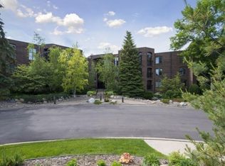 8400 Pennsylvania Rd APT 121, Bloomington, MN 55438
