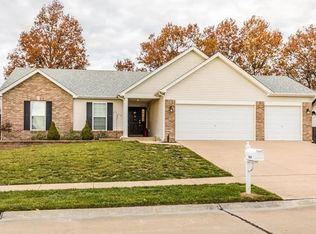 1429 Sunview Dr, O'Fallon, MO 63366