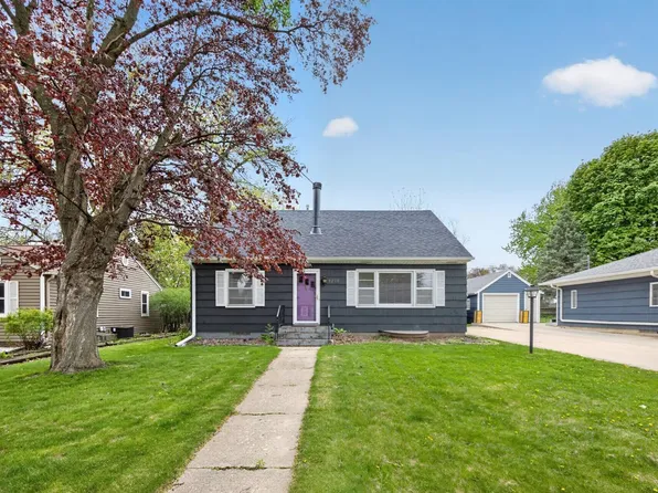 1211 9th Ave NW, Rochester, MN 55901