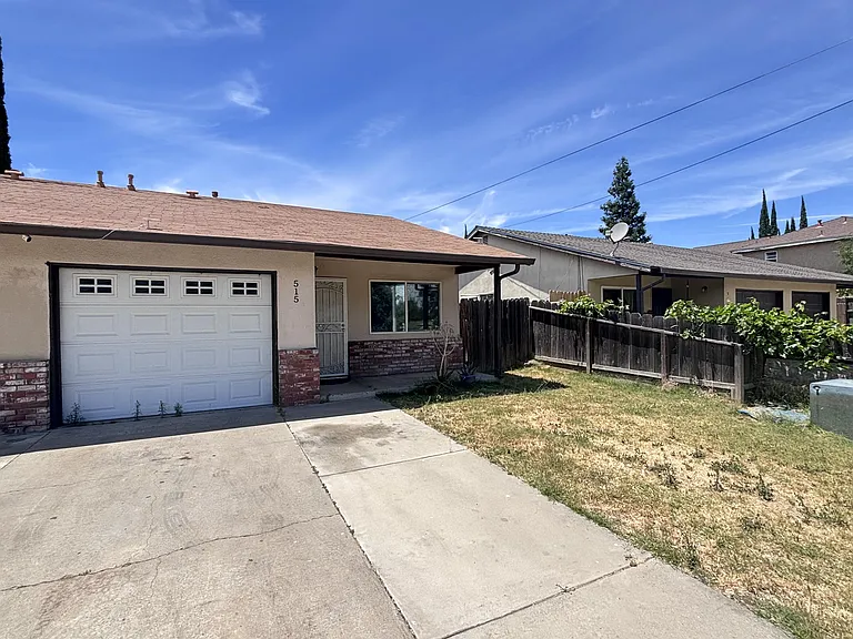 513 N Riverside Dr #1 — Photo 13