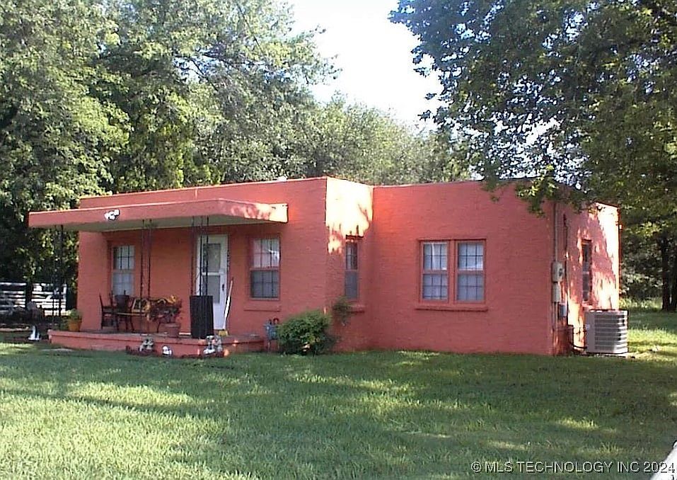 1st image of 1205 E 50th Pl N