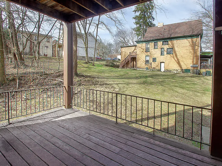 423 Biddle Ave — Photo 11