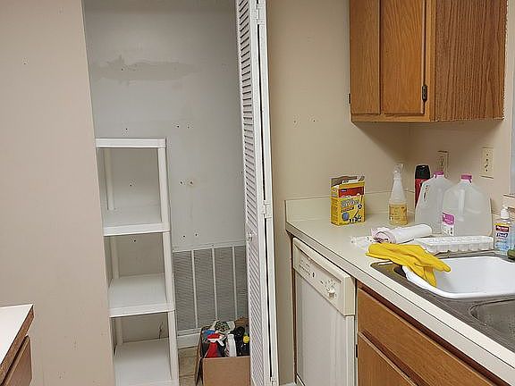 2nd image of 8759 Pinehammock Ct