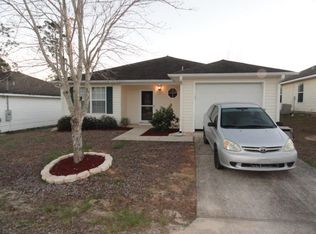 452 Apple Dr, Crestview, FL 32536